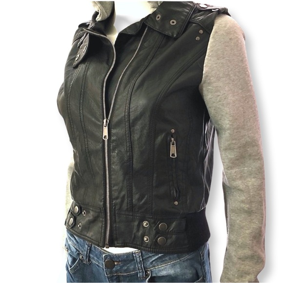 [ BOY MEETS GIRL ] Black faux leather moto jacket w/gray hood & sleeves: S: EUC - Picture 5 of 6